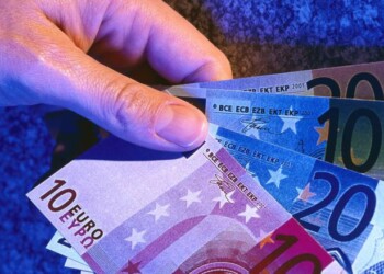 Reddito di cittadinanza, attuazione a rischio per la crisi di governo