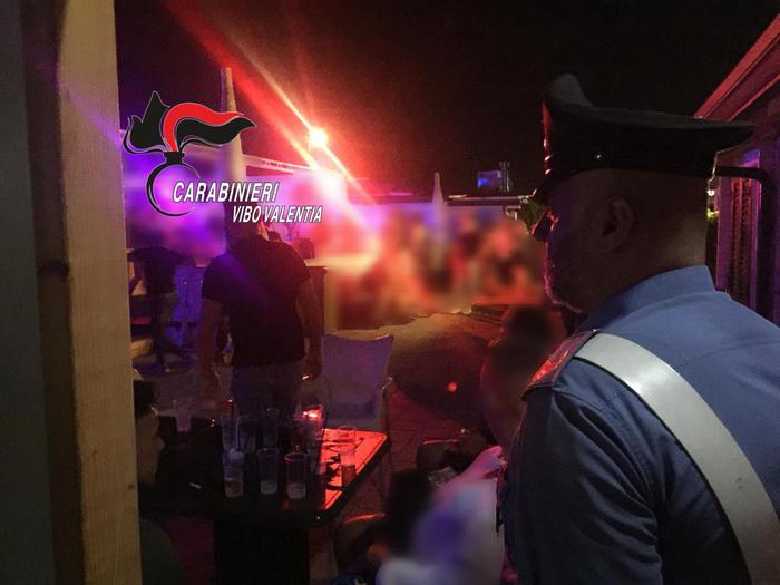 Sei lavoratori in nero in locale Pizzo