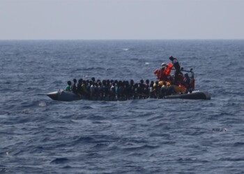 Migranti: sbarchi a Lampedusa