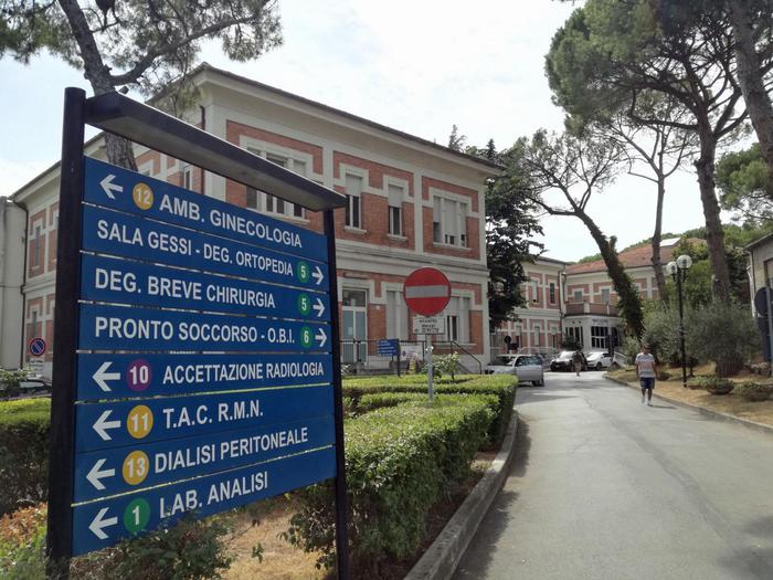 Unc: ‘Sordomuto ma deve lavorare con il pubblico’