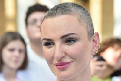 Arisa: “Faccio la cantante, critiche non mi preoccupano”  