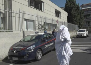 Don Euro: testimonia escort, orgia e droga