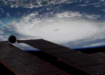 Dorian, South Carolina evacua la costa