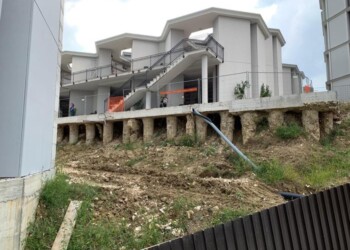 Fango nel cimitero, salme traslate