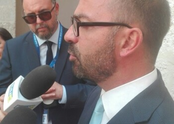 Fioramonti, inaccettabile scuole L’Aquila