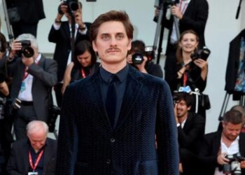 “Grazie a chi salva vite in mare”, applausi e fischi social a Marinelli 