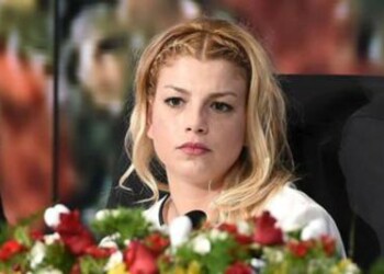 “Ho un problema di salute, mi fermo”: Emma Marrone scrive ai fan 