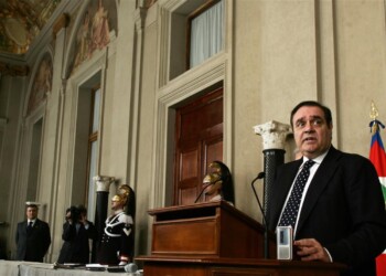 Pd, Cinquestelle, ma anche centro e destra, siamo il Paese delle scissioni di uomini e idee