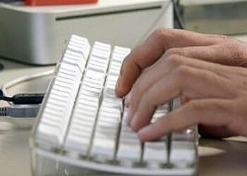 Randstad, 2 italiani su 3 pronti a trasferirsi all’estero  