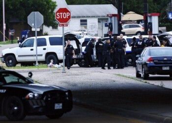 Sparatoria Texas: bilancio sale a 7 morti