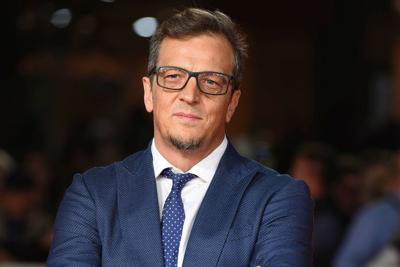 “Uomini col cuore pieno di vermi”, Muccino difende Emma dagli haters 