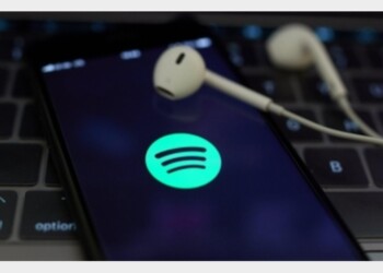 Apple apre a Spotify, app parla con Siri