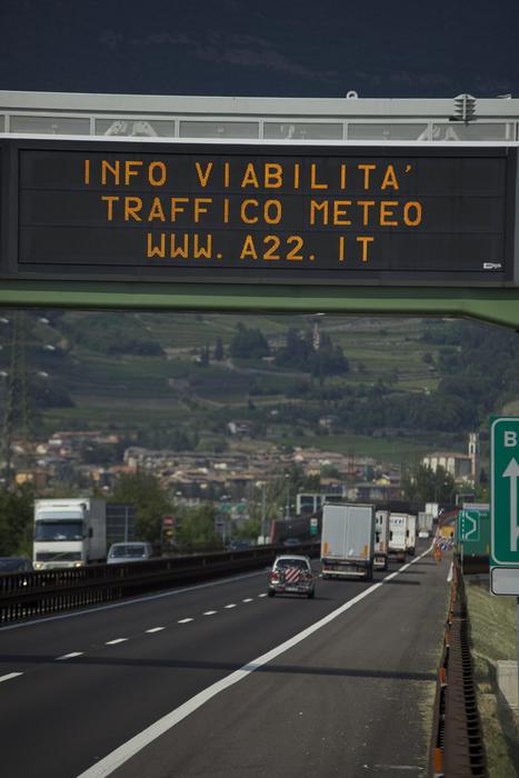 Brennero, ritardi Tir costano 370 mln/ora