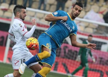 Calcio: Adnan in piazza a Baghdad, salviamo popolo iracheno