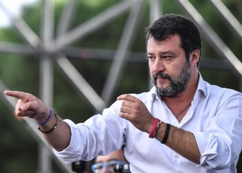 Ecco le frasi da cioccolatino di Salvini per motivare gli elettori e tornare al governo