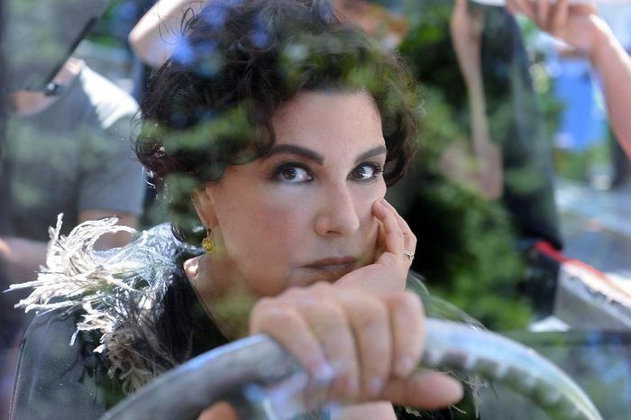 Emma Carelli, La prima donna all’Opera