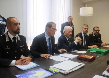 Finti corsi di sanità nel Cosentino, disperato si suicida