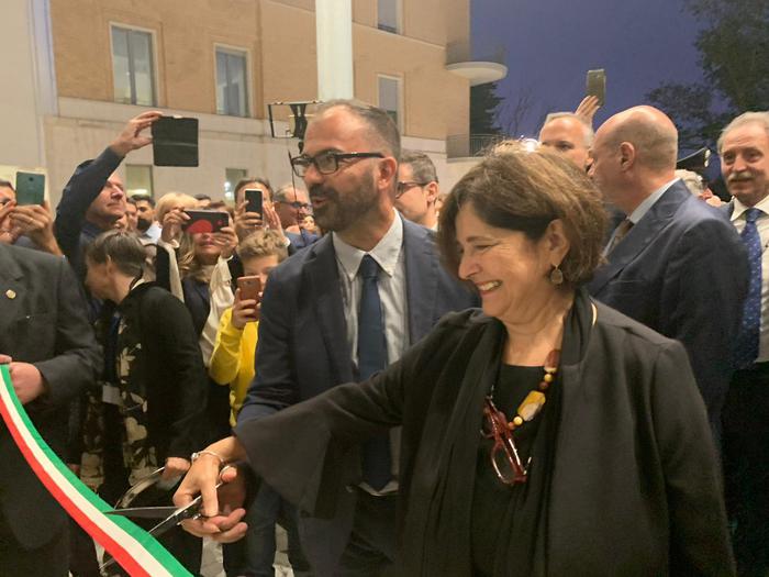 Fioramonti inaugura il Campus di Matera