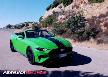 Ford Mustang Cabrio 2.3 Ecoboost da 290 CV