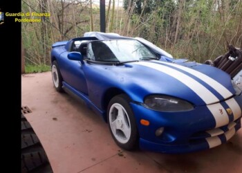 Frode su auto di lusso, 23 arresti