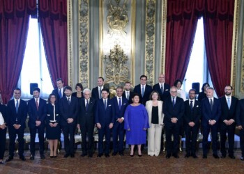 Il governo dei nemici non ha alcun senso, è sufficiente fermare Salvini e salvare l’Italia