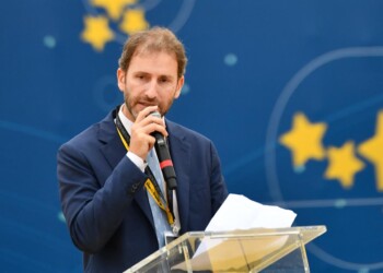 La trattativa Pd-Casaleggio sulle nomine alle Authority