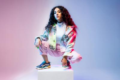 Luna conduce ‘X Factor Daily’  