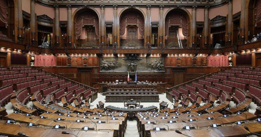 M5S senza capogruppo alla Camera: vana l’assemblea dei deputati, si muove Crippa