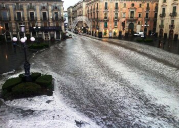 Maltempo: allerta rossa in Sicilia orientale, scuole chiuse