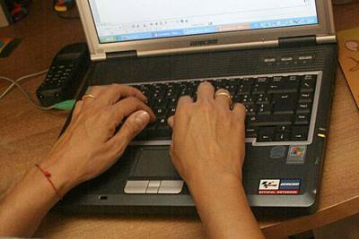 Mamma lavoratrice trasferita nonostante no Tribunale, la denuncia 