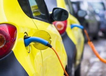Mobilità: in Italia solo lo 0,66% dei veicoli è elettrico  
