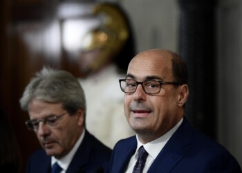 No, non è un’anti-Leopolda, ma a Bologna Cuperlo e Zingaretti provano a ripensare il Pd