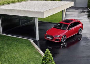 Nuova Audi RS 4 Avant: muscolosamente sportiva