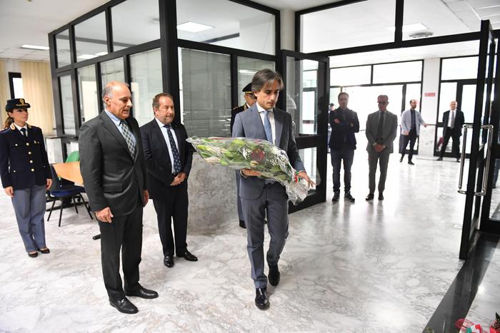 Omaggio Falcomatà ai due agenti uccisi