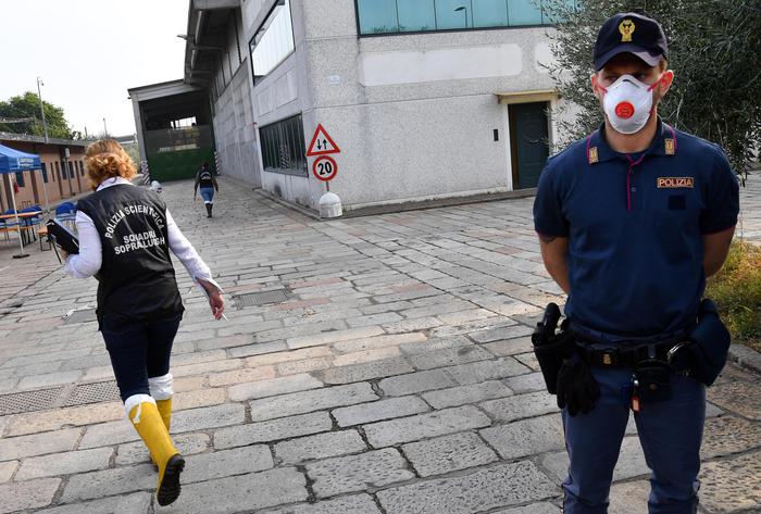 Segnalazioni odore acre a Milano