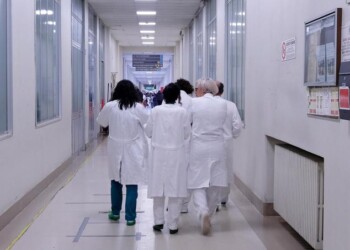 Spari dopo lite in ospedale, due feriti