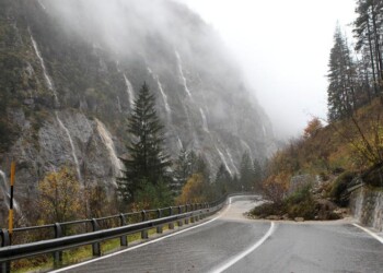 Statale 36 chiusa per frana