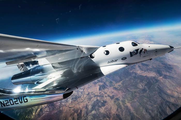 Tre italiani nello spazio con Virgin Galactic nel 2020