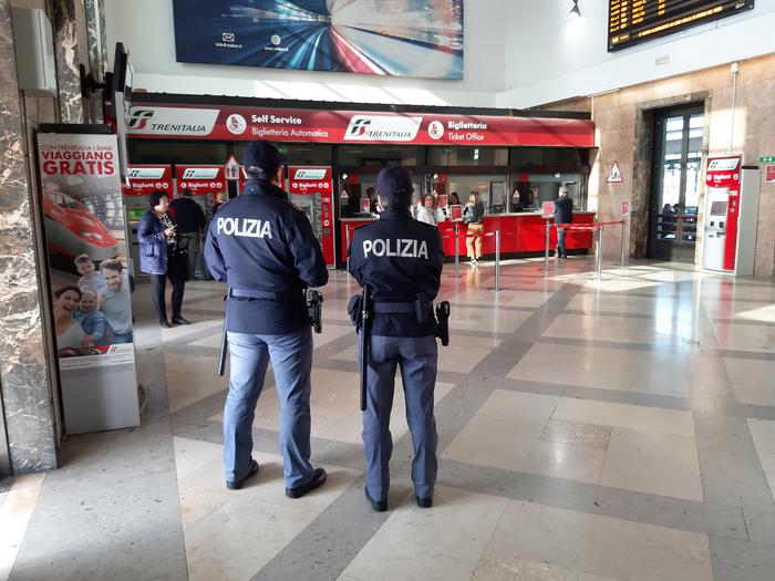 1.325 persone identificate da Polfer