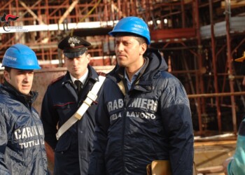 CONTROLLI DEI CARABINIERI DEL NIL: 4 ATTIVITA’ SOSPESE PER LAVORO NERO, 5 DENUNCIATI ALL’AUTORITA’ GIUDIZIARIA, SANZIONI E AMMENDE PER OLTRE 30.000 EURO.