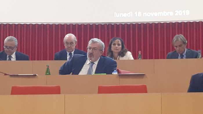 ArcelorMittal: Emiliano, non compatibile con salute