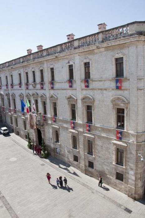 Aggredisce compagna a Sassari, arrestato