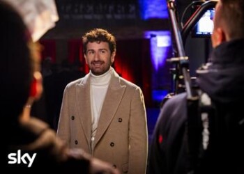 Alessandro Siani, nel Natale di Sky il suo primo one-man-show 