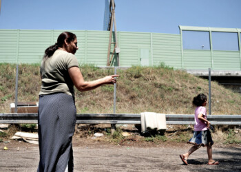 Bimba 5 mesi muore in campo nomadi Roma