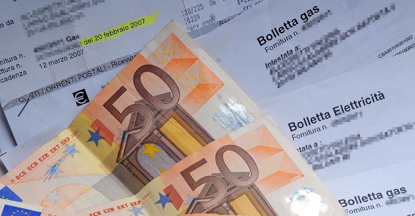 Bollette, verso la proroga in manovra della fine maggior tutela. Quasi 20 milioni di clienti solo nell’elettrico