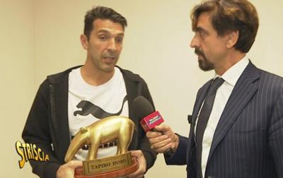 Buffon riceve il Tapiro d’oro, ecco perché 