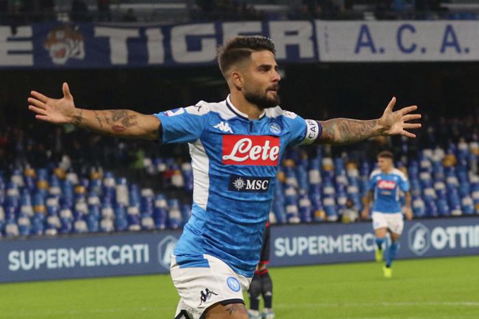Calcio: Napoli in campo, e arrivano le multe ai giocatori