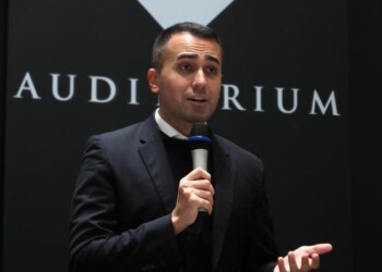 Di Maio, in E-R sfumature ma siamo uniti