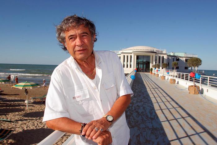 Fred Bongusto: sindaco Senigallia, ha immortalato Rotonda
