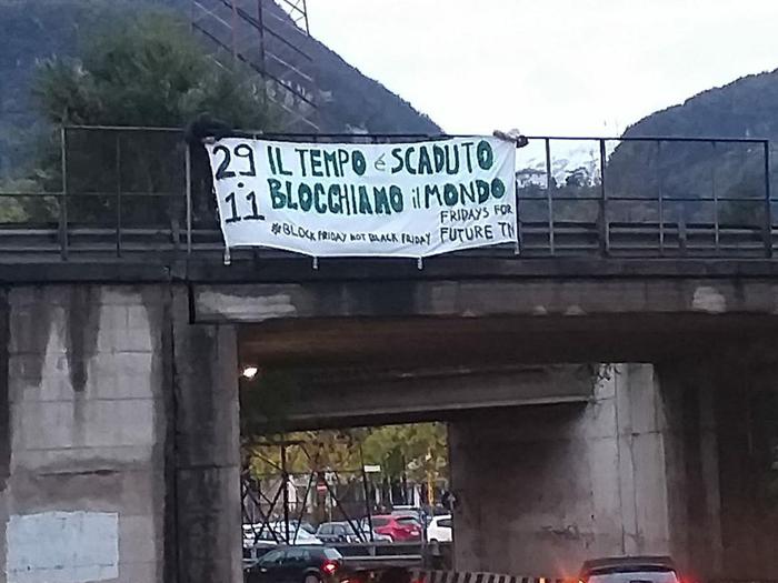 Fridays for Future annuncia blocco zona ex Zuffo Trento